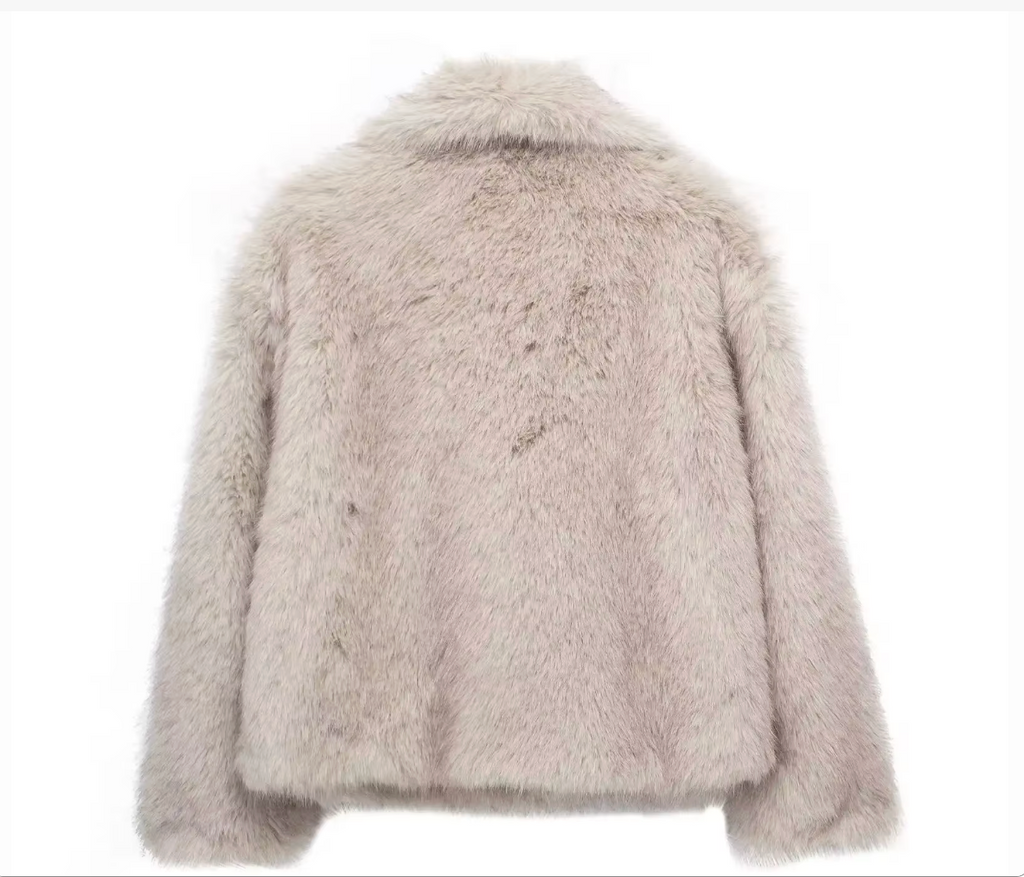 Manteau Fausse Fourrure VOLTHEA | Élégant & Street Chic Hiver