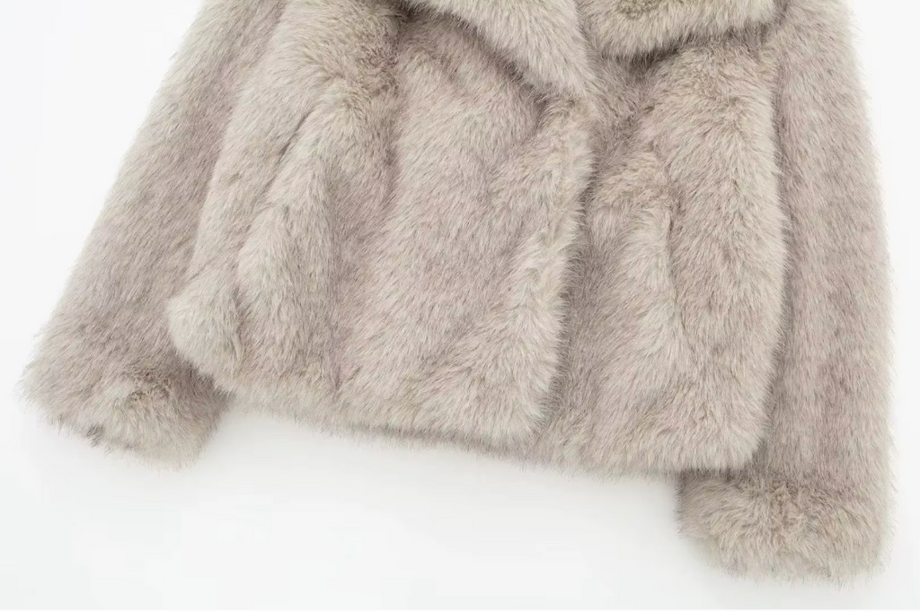 Manteau Fausse Fourrure VOLTHEA | Élégant & Street Chic Hiver