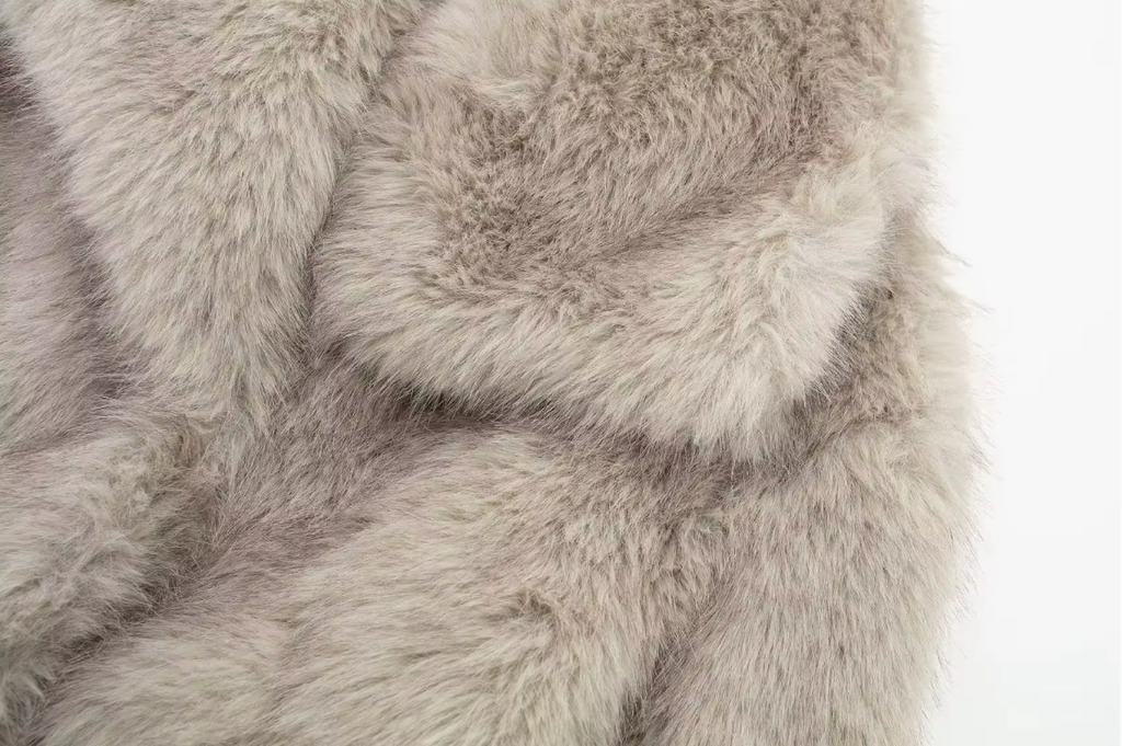 Manteau Fausse Fourrure VOLTHEA | Élégant & Street Chic Hiver
