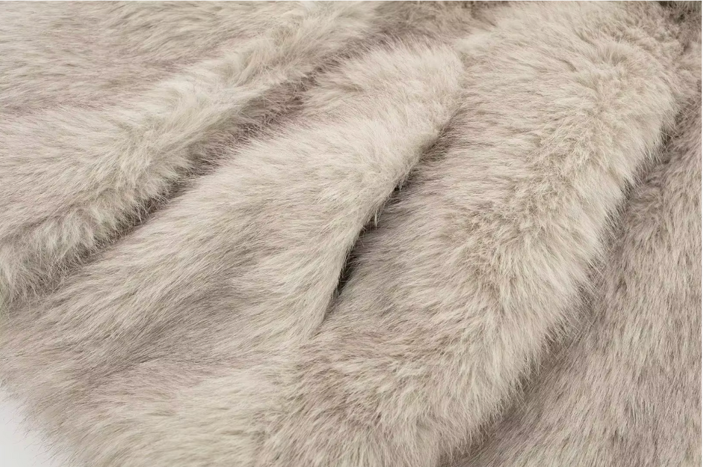 Manteau Fausse Fourrure VOLTHEA | Élégant & Street Chic Hiver